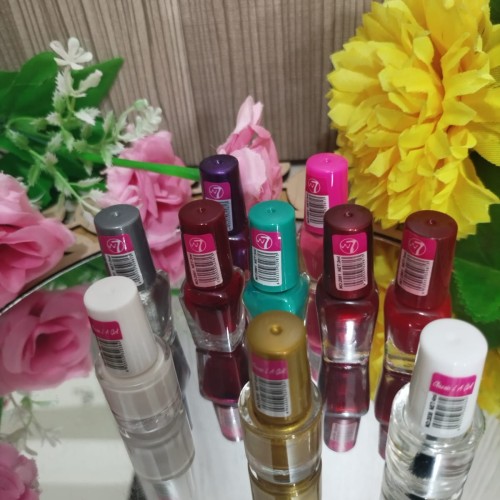 W7 Nail Polish