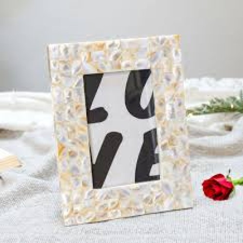 Pearl Photo Frame 4x6 cm
