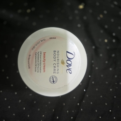 Dove Nourishing Body Care Beauty Cream