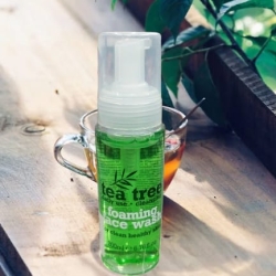 Tea Tree Foaming Face Wash