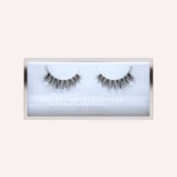 Huda Beauty Natural Eyelash